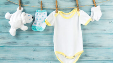 Dressing Baby Through the Seasons: A Guide to Choosing the Right Baby Clothes